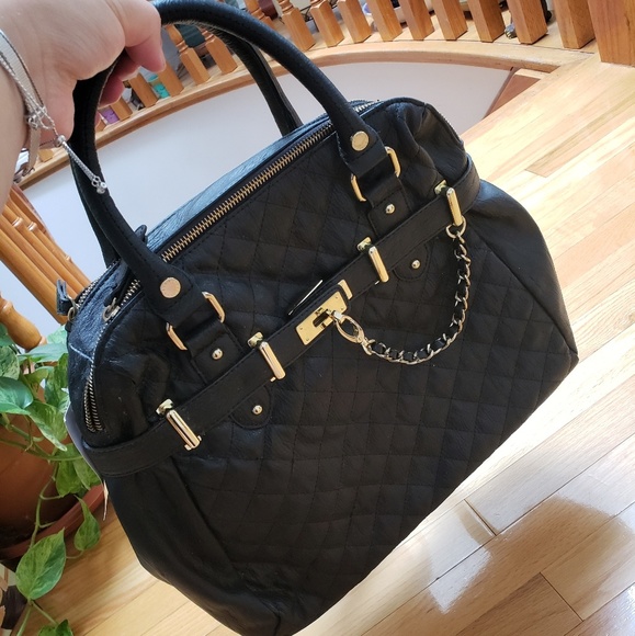 Steve Madden Handbags - STEVE MADDEN Black Quilted Satchel